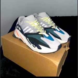 Yeezy 700 waverunner